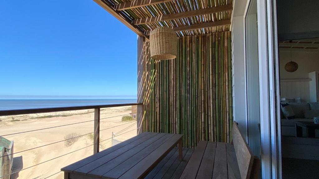 Apartamento Ojos de la Viuda Punta del Diablo Exterior foto